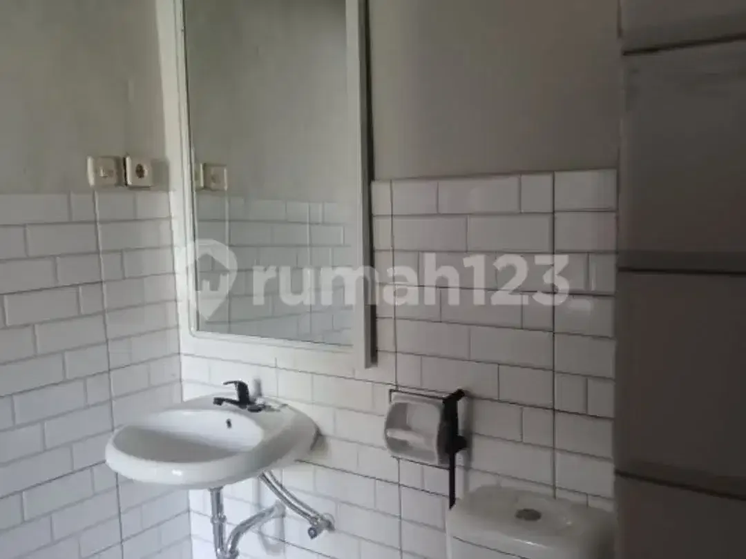 Kesempatan Langka! Rumah Luas 200M² di Jimbaran Cuma 2M Full Furnish - Image 6 of 10