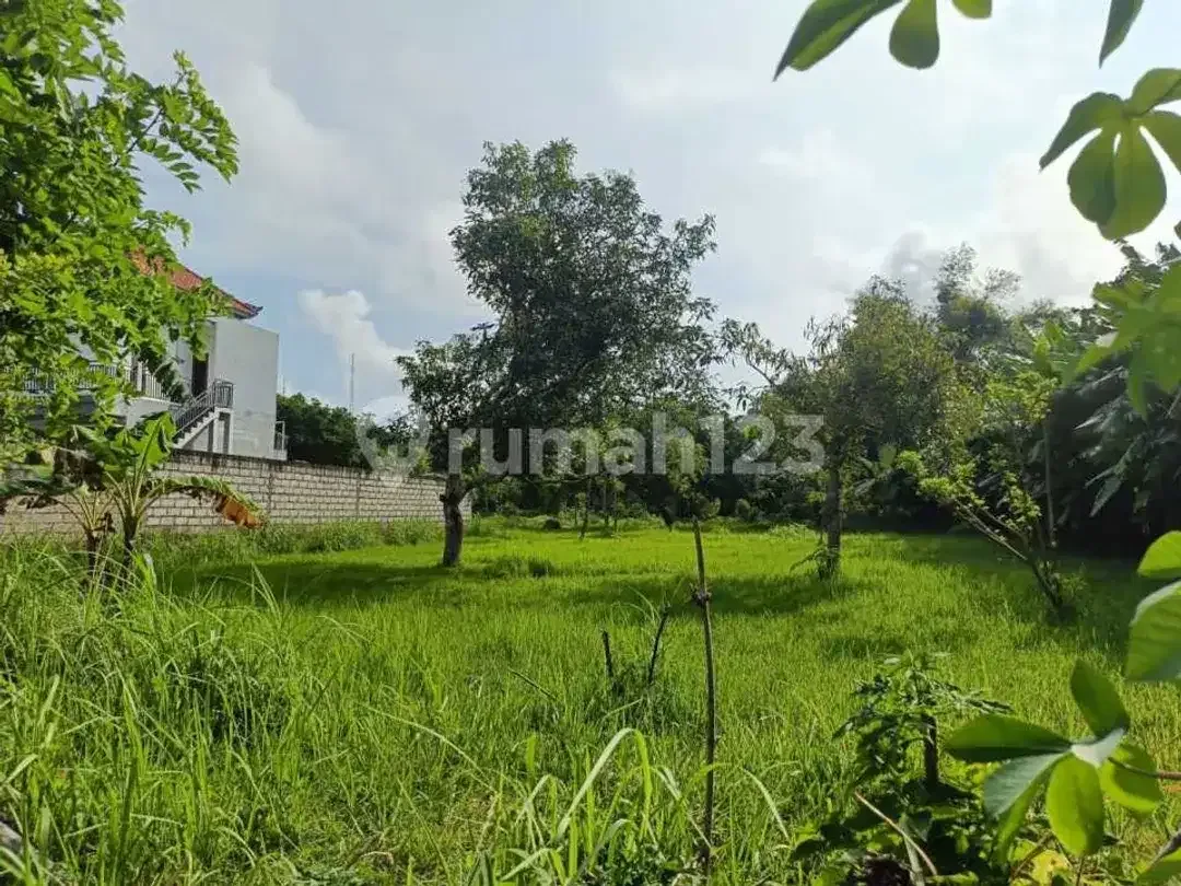 Dijual Tanah Sangat Langka Cocok untuk Kavling Komplek Villa - Image 1 of 10