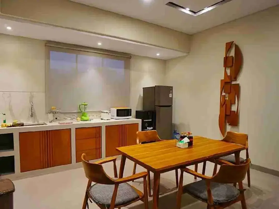 VILLA IN TUMBAK BAYUH FOR RENT - Image 4 of 10