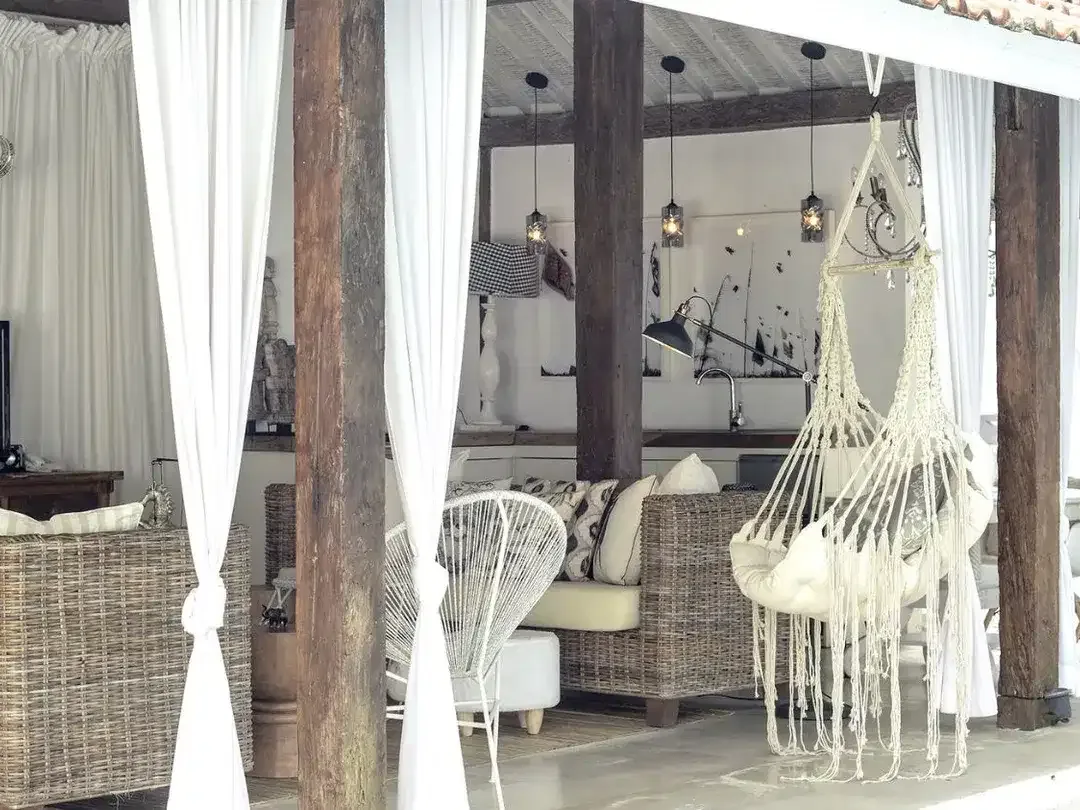 Freehold - Boutique private residence villa with organic gardens in Canggu area - Image 4 of 10