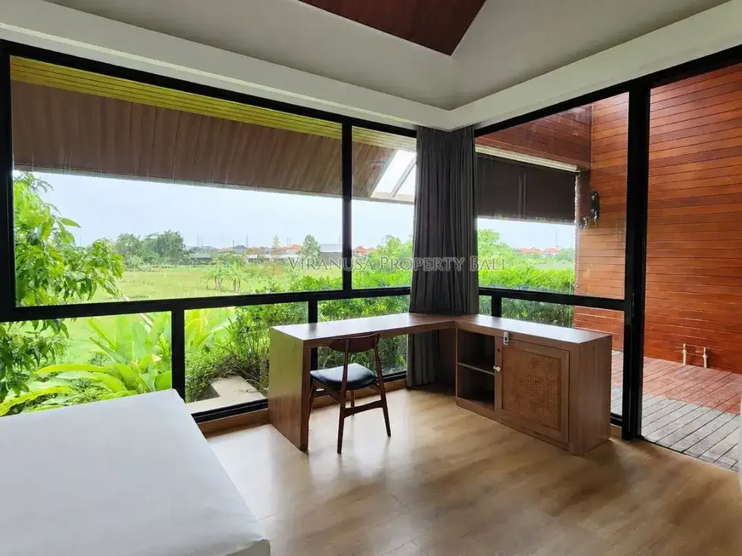 Villa Modern 4 Kamar Tidur dengan Pemandangan Sawah – Freehold / Leasehold di Sanur, Bali - Image 8 of 10