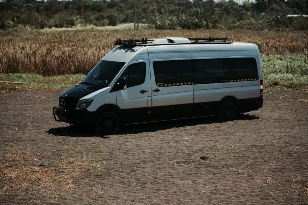 Mercy sprinter 2014 modif campervan - Image 2 of 9