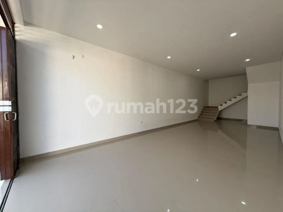 Ruko Gress Dua Lantai Siap Pakai di Kawasan Premium Dekat Imbo - Image 4 of 4