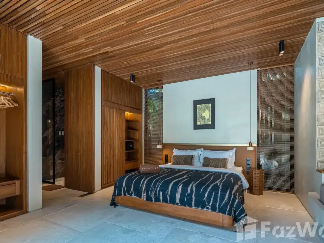 6 Bedroom Villa for sale in Kerobokan, Bali - Image 9 of 10