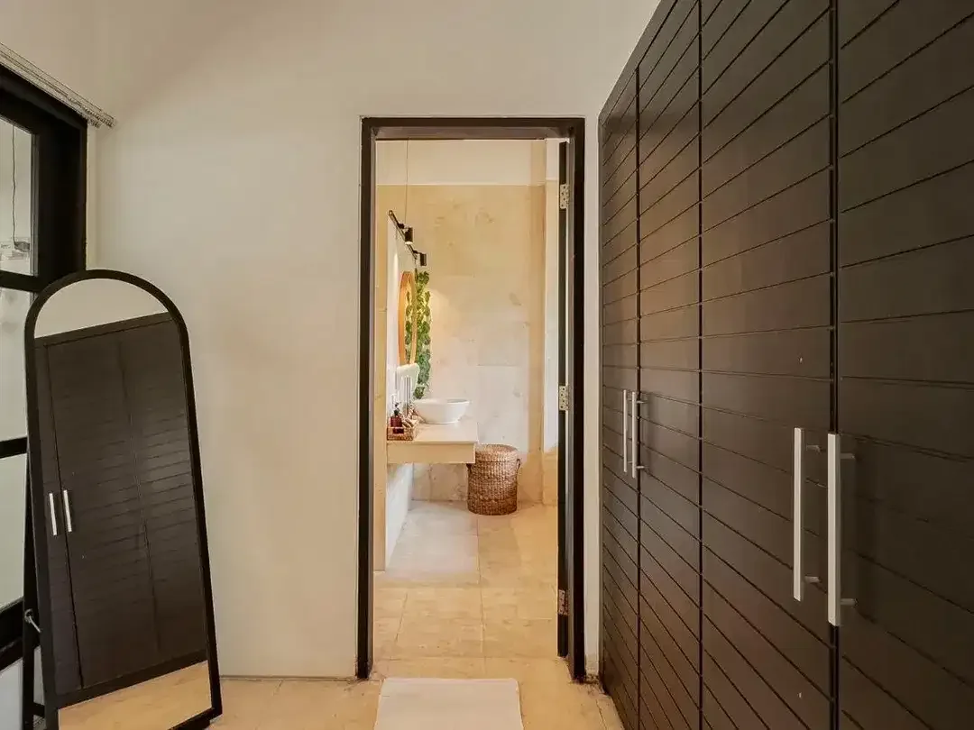 Premium 4-Bedroom Villa for Rent in Kerobokan Kelod – Peaceful Living Near Seminyak & Canggu - Image 10 of 10