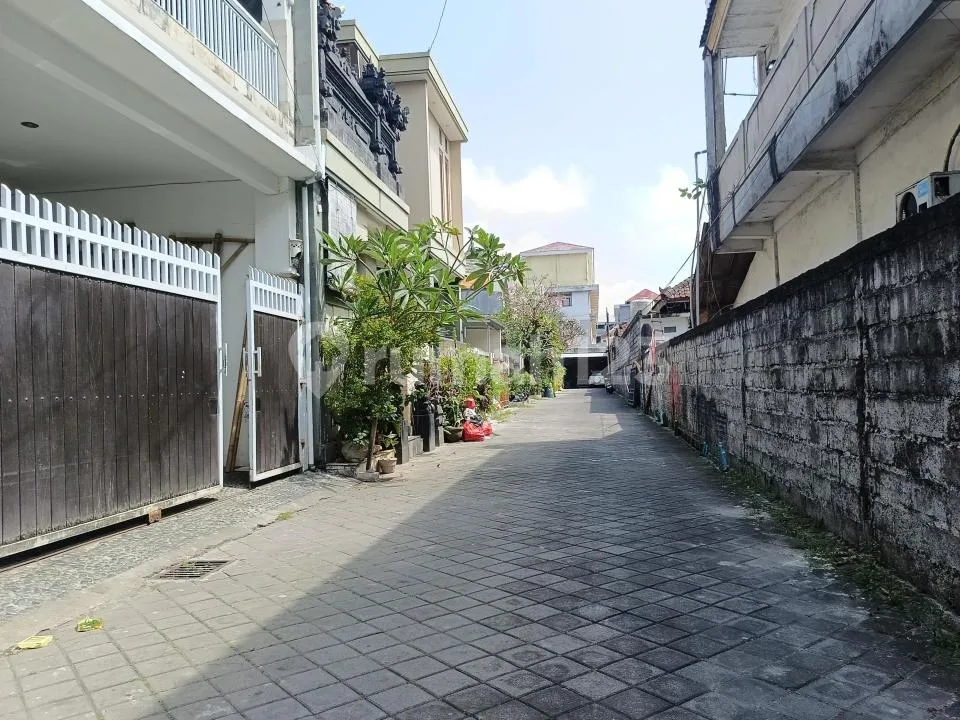 Rumah Seharga Tanah di Panjer Pusat Kota Denpasar - Image 3 of 4