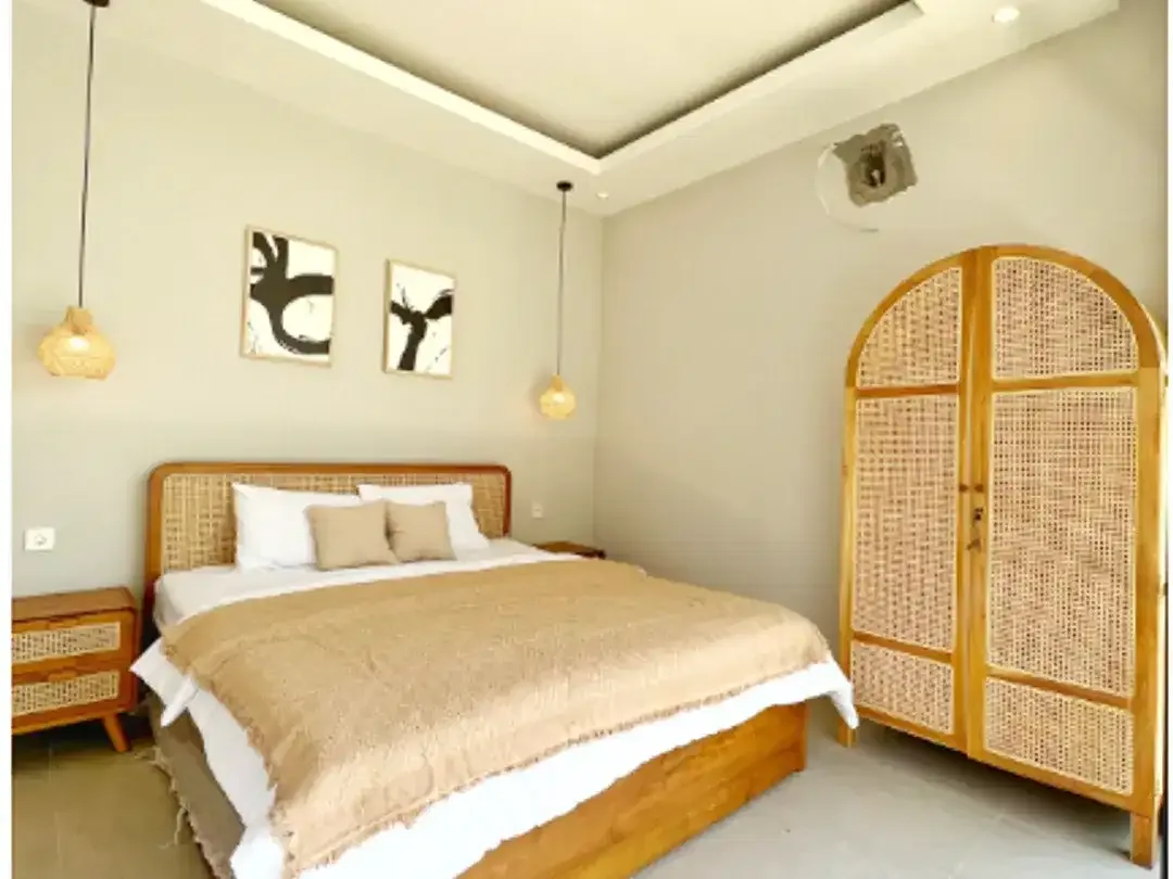 BRAND NEW 2 BEDROOMS MINIMALIST  VILLA NEAR CANGGU - Image 8 of 10