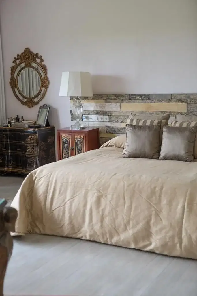 LUXURY PRIVATE VILLA STRATEGIC NEAR BEACH CEMAGI - Image 4 of 10