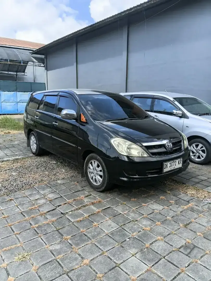 Toyota Kijang Innova 2.0 V Bensin Manual 2007 Hitam - Image 3 of 10