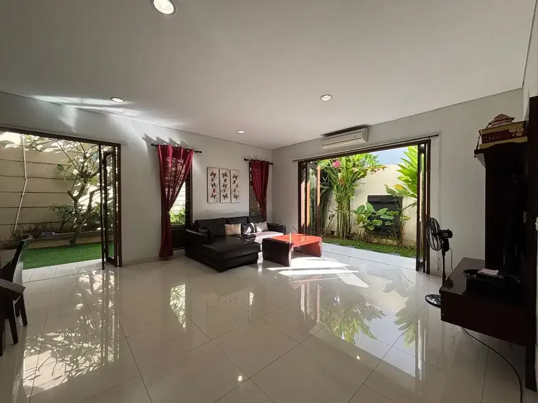 SPACIOUS 4BEDROOM HOUSE IN HARVESTLAND KUTA - Image 8 of 10