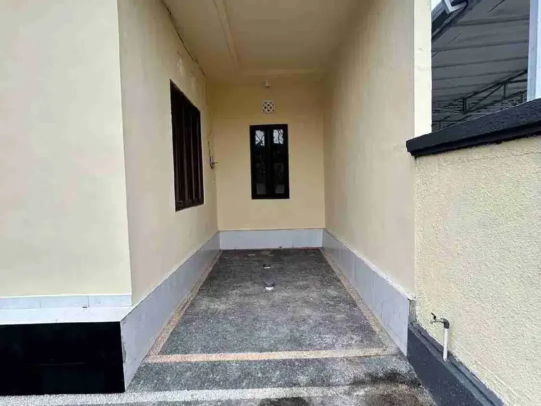 Disewakan Rumah area Renon 3 KT - Image 2 of 9