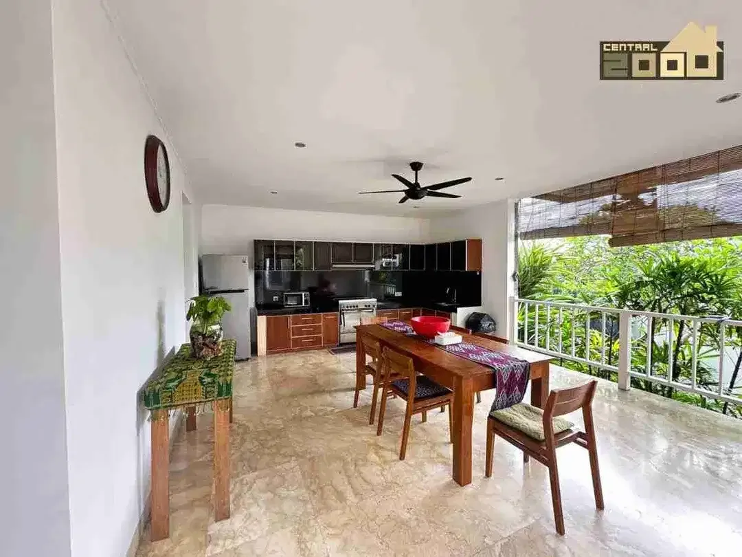 Traditional Meets Modern Villa with Rice Field View in Canggu - Image 5 of 10