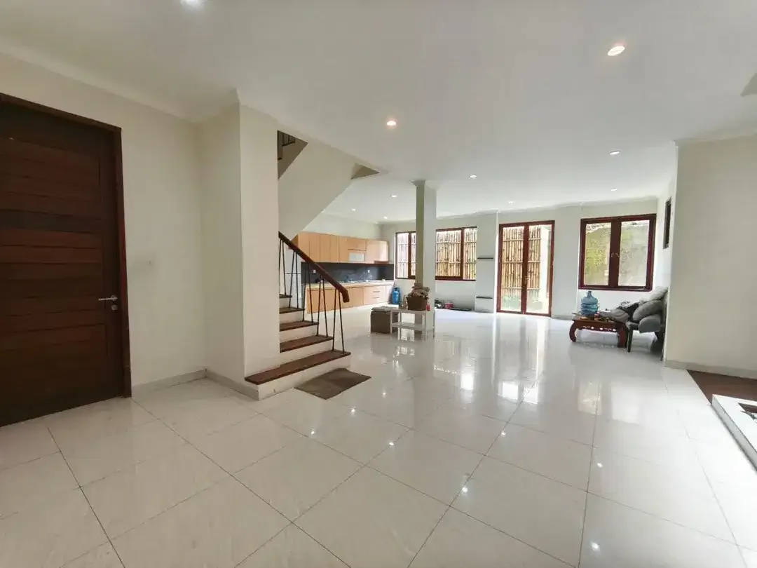 For Sale/Lease Monthly or Yearly Luxury Modern Villa With Big Stunning Pool And Sea View 3 Floor In Goa Gong, Jimbaran. - Image 9 of 10