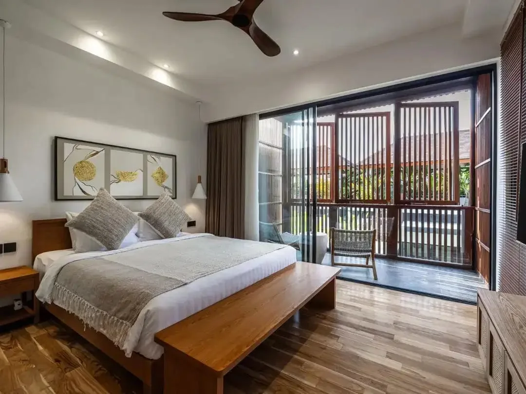 Vila premium hanya 350 m dari pantai di pusat “Golden Mile”! - Image 9 of 10