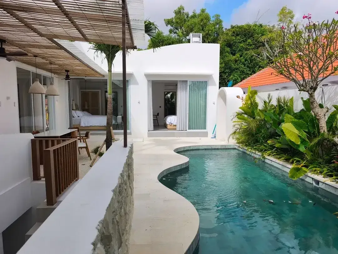 VILA EKSKLUSIF ULUWATU DENGAN BASEMENT HARGA DI BAWAH PASAR - Image 1 of 10
