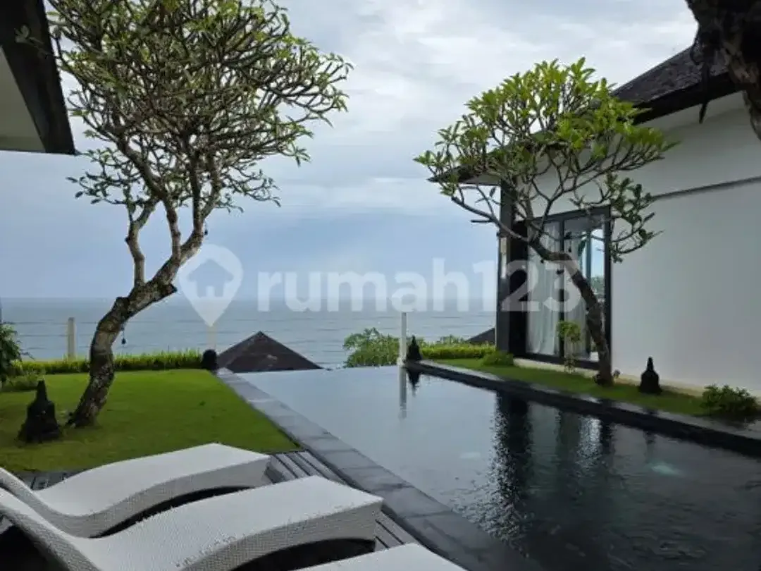 Villa Mewah 4 Kamar dengan Private Beach, Nusa Dua Bali - Image 1 of 5