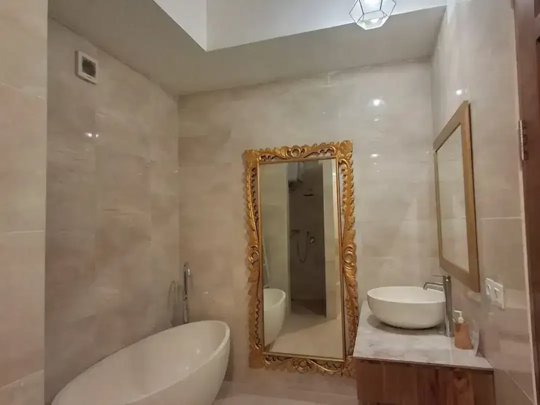 Villa Mewah Umalas Bumbak Freehold Full Furnished & Pool 12m - Image 6 of 10