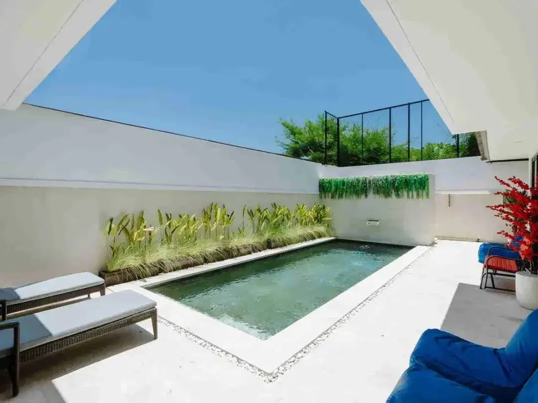 Villa Mewah Modern Berawa Dekat Pantai dan Restoran - Image 2 of 10