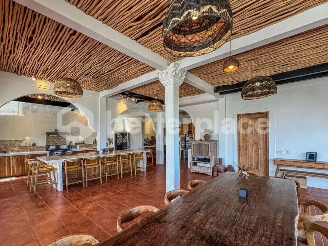 Grand Seven-Bedroom Villa Sanctuary Between Umalas and Canggu Offering Exceptional Space and Investment Value - Image 5 of 10