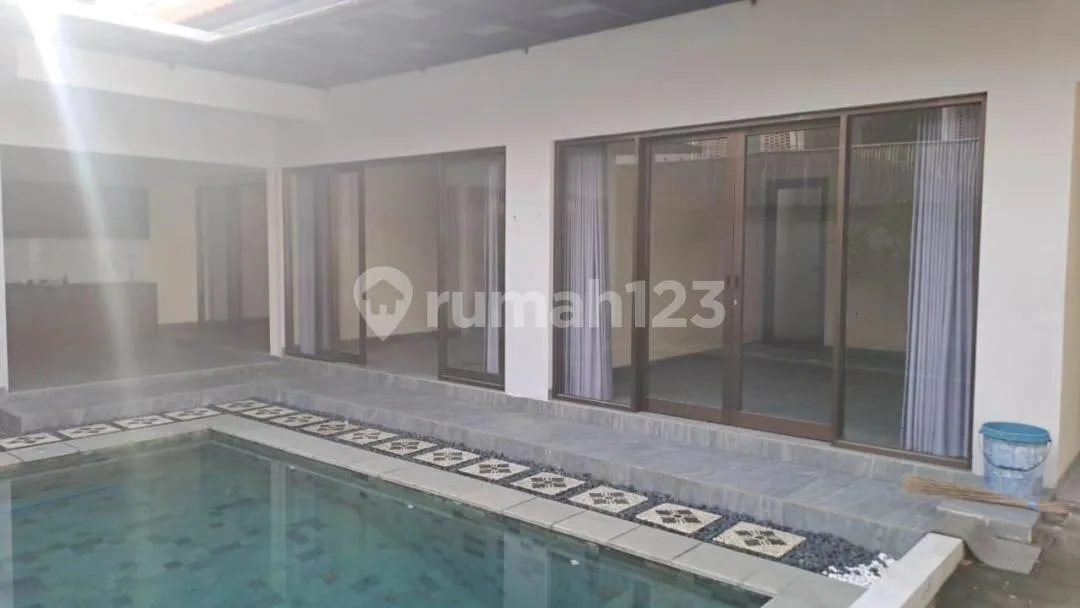 Villa Hadap Utara 3 KT Tukad Nyali Sanur Kaja Densel - Image 2 of 4