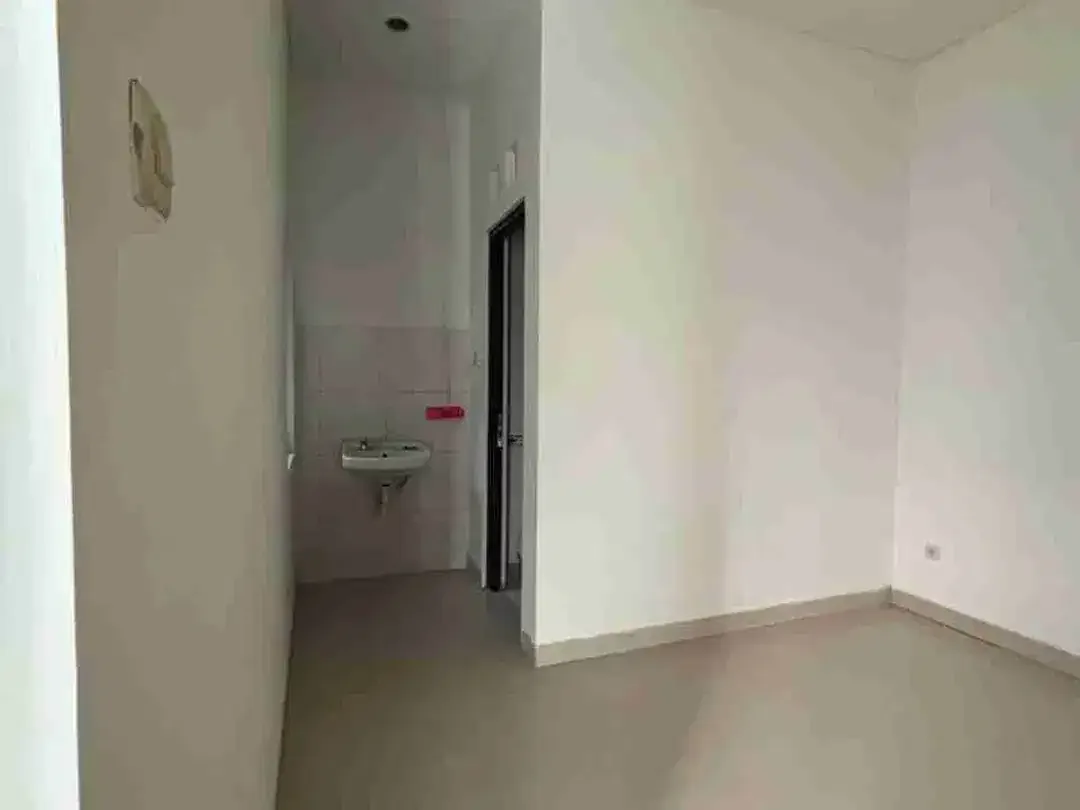 DIJUAL
Rumah Baru Siap Huni
Lokasi Jln Sandat Denpasar Dekat polda Bali - Image 3 of 9