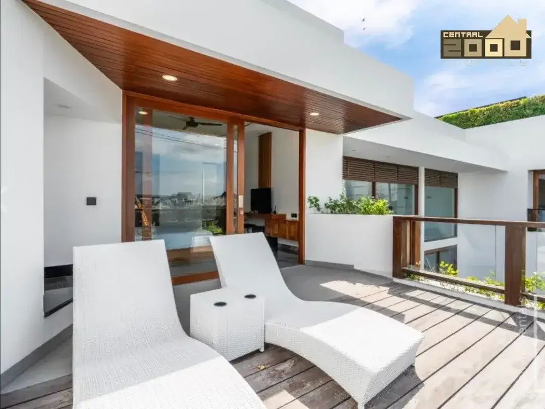 For Sale – Modern Luxury Villa In Prime Canggu Batu Bolong - Image 8 of 10
