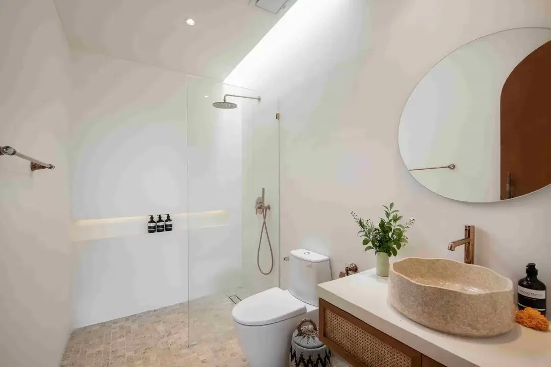 Dijual & Disewakan Villa Mewah 3 Kamar Tidur Dekat Pantai Balangan - Image 7 of 10