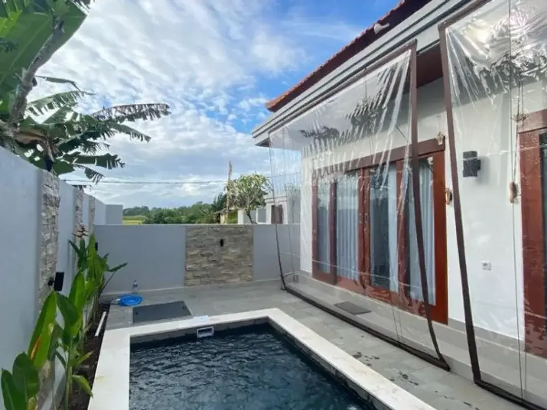 VILLA TEPI SAWAH DEKAT PANTAI DI YEH GANGGA TABANAN, BALI - Image 2 of 10