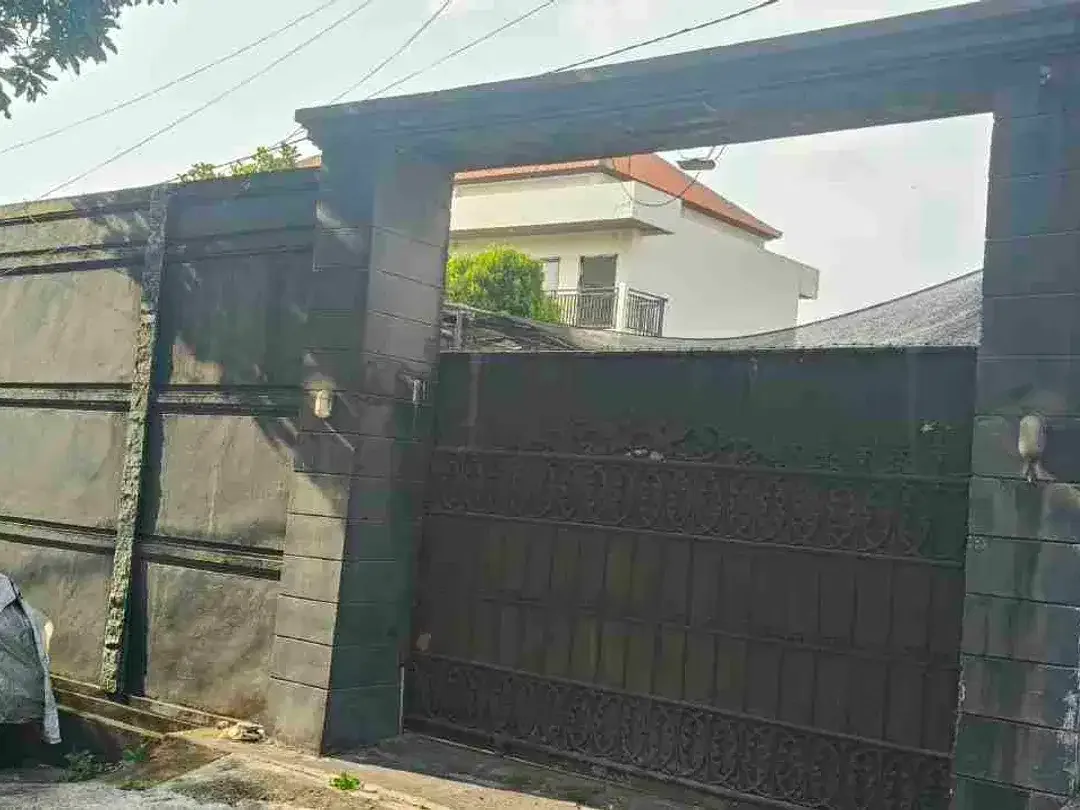Dijual Tanah Plot Kecil Sudah Di Pagar Tembok Keliling
Ada Sumur Bor Tandon Air Dan Listrik
Lokasi Jl Nuansa Indah Selatan
Sebelah Vihara Asoka Arama
Tepatnya Di Buluh Indah Denpasar Barat - Image 2 of 10