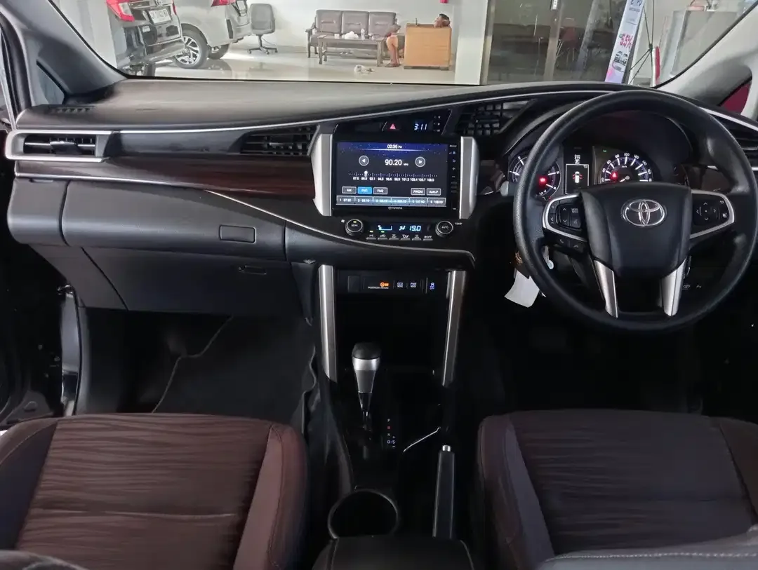 INNOVA REBORN V AT DIESEL 2022 ASLI BALI - Image 7 of 10