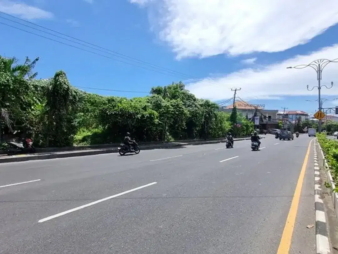 LOKASI LANGKA! TANAH KOMERSIAL BYPASS NGURAH RAI DEKAT BANDARA DIJUAL - Image 1 of 10
