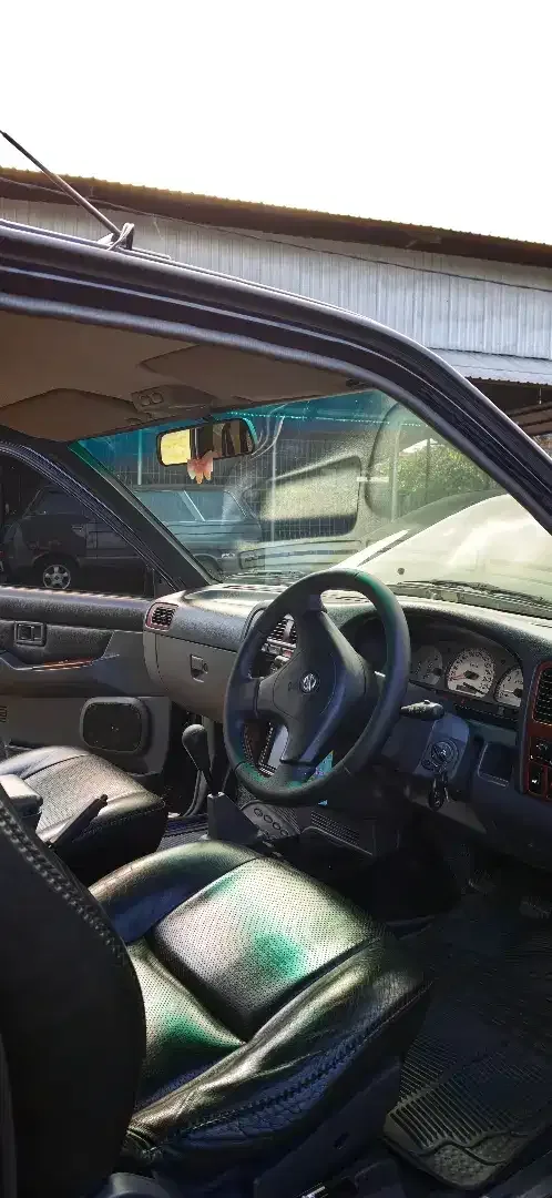 2004 Nissan Terrano K3 - Image 5 of 10