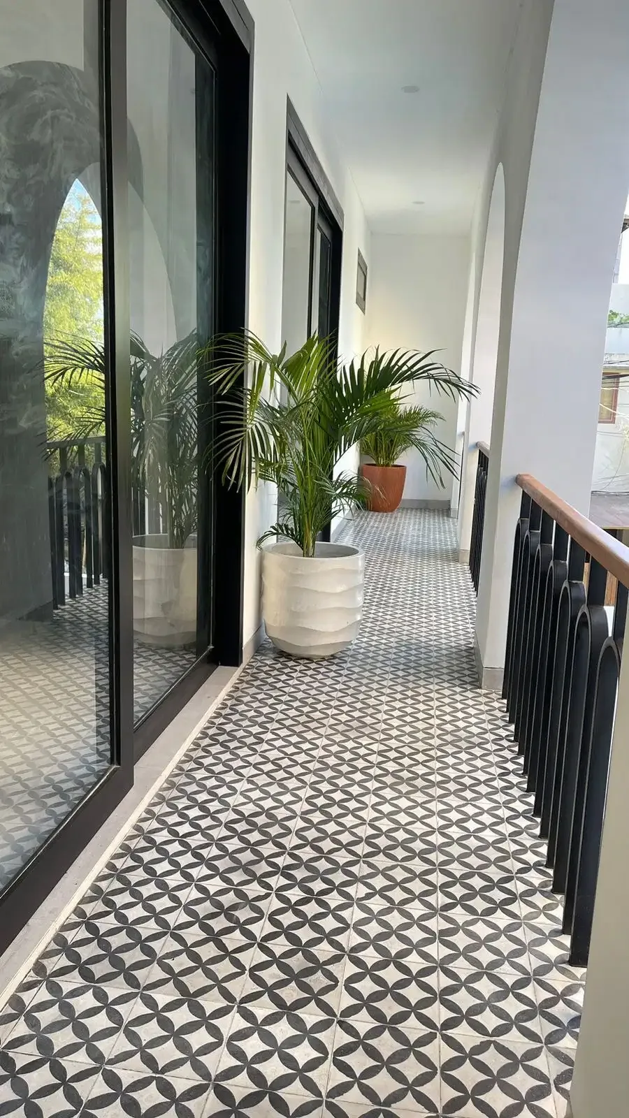FOR SALE – FREEHOLD Bohemian Modern 3-Beds Villa in Premium Jimbaran - Image 2 of 10