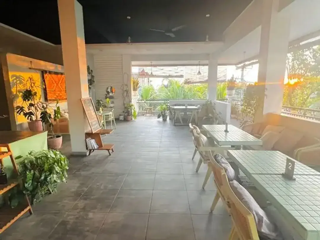 Existing Café 2 Lantai Disewakan di Padang Linjong, Canggu - Image 6 of 6