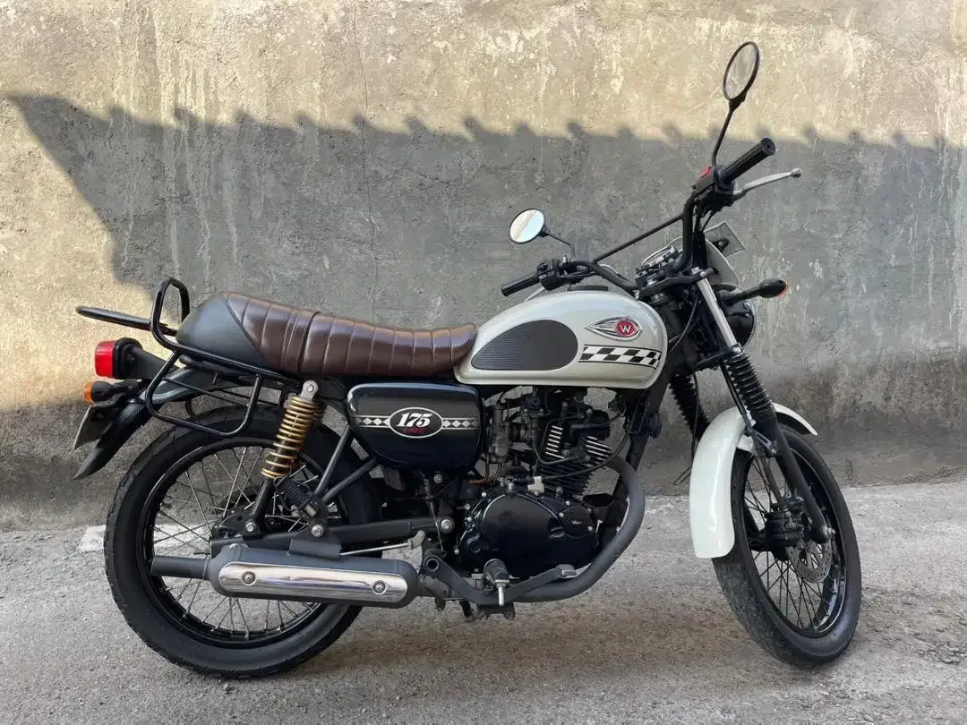 Kawasaki w175 se 2022 - Image 1 of 4