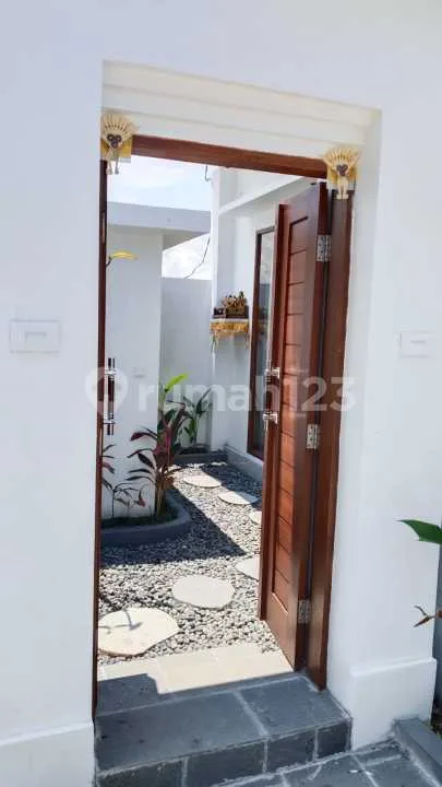 Disewakan Villa Baru Di Dekat Pantai Kedungu - Image 3 of 4