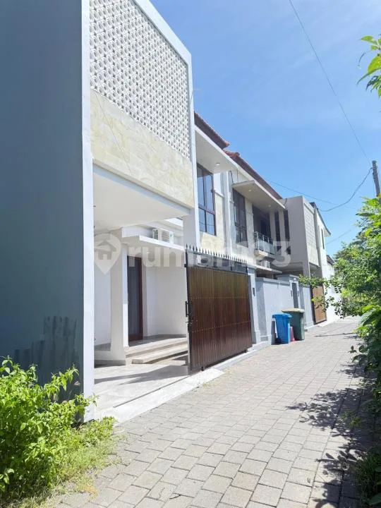 Disewakan Rumah Semi Villa Lokasi Bagus Akses Jalan 5 Meter - Image 4 of 4