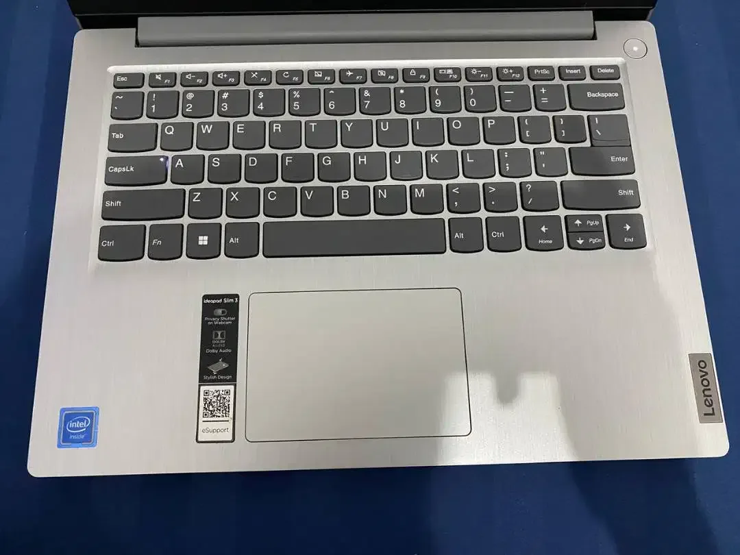 [FS] Laptop LENOVO Ideapad Slim 3 14IGL05 81WH - Image 3 of 5