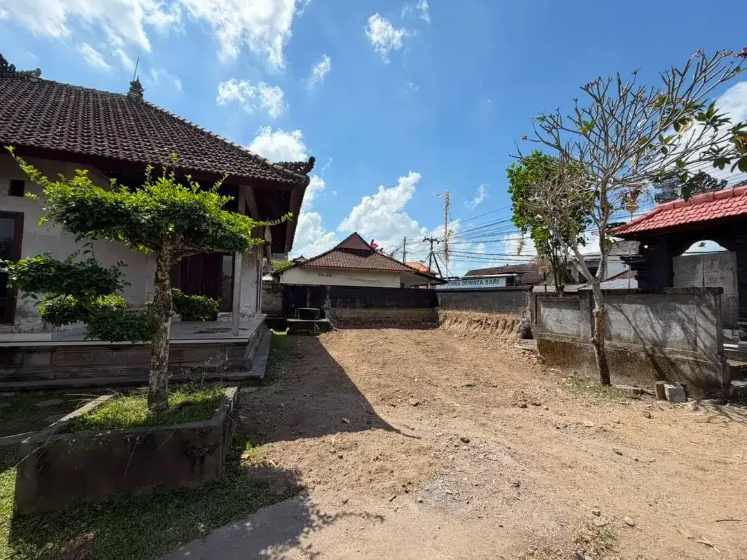 DIJUAL TANAH BONUS BANGUNAN - JALAN RAYA TANGEB, BADUNG, BALI - Image 1 of 10