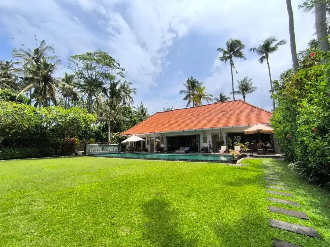 Villa 6 Bed, Pinggir Pantai Soka, Full Ocean, Full Sunseat View, Tabanan - Image 6 of 9