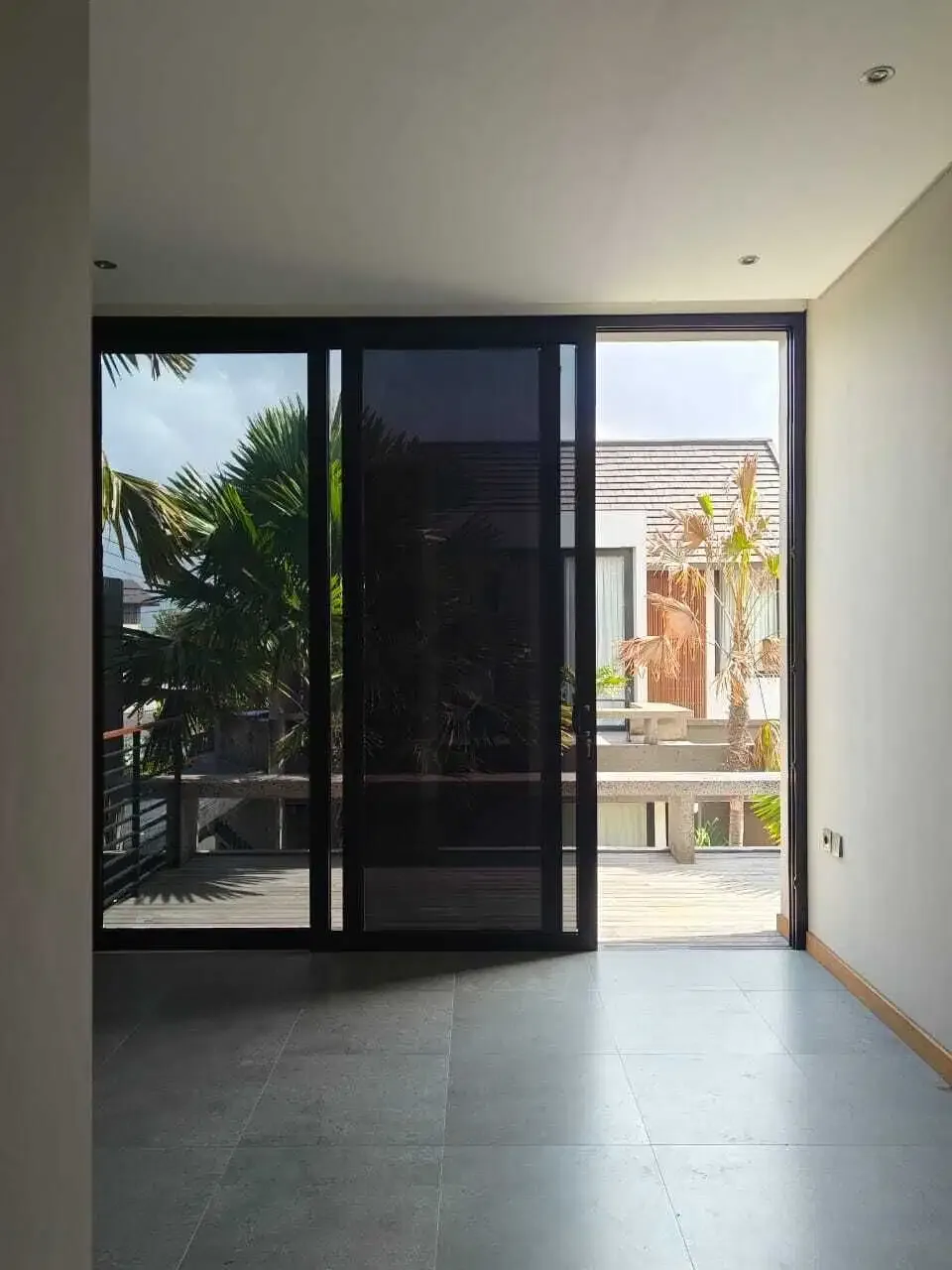 FOR RENT HUNIAN SEMI VILLA 2BR BARU SUPER STARTEGIS DEKAT SANUR - Image 9 of 10