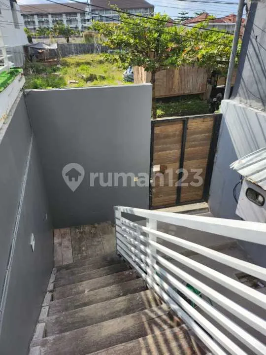 Dijual Murah Rumah Full Furnished 4 Lantai Lt 215m2 Selangkah Ke Sunset Road Di Seminyak Bali Bisa Kpr - Image 3 of 4