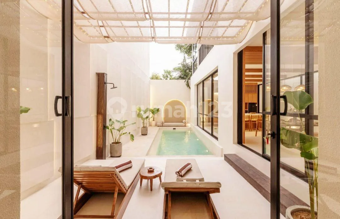 Turun Harga / Drop Price ... For Sale Modern Tropical Style Villa At Pererenan , Canggu .. Walking Distance To Supermarket ...6 Minutes To Woods Pererenan , St Ali Coffe , 8 Minutes To Rite Gym , 10 - Image 4 of 4