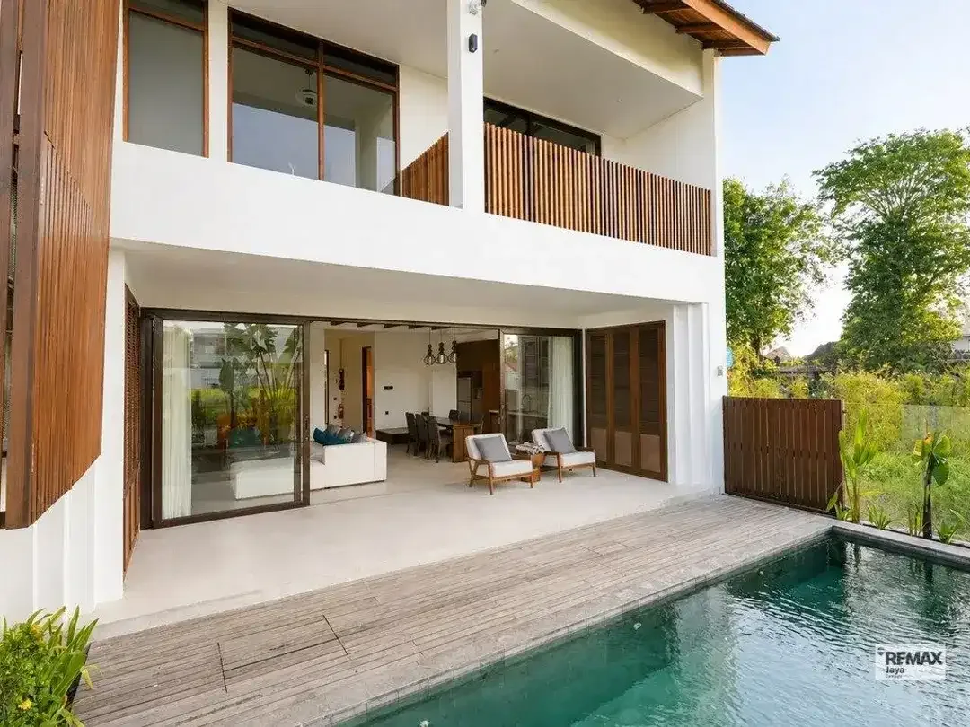 Luxury 3-Bedroom Villa For Sale With 27-Year Leasehold - Seseh, Bali - Image 1 of 10