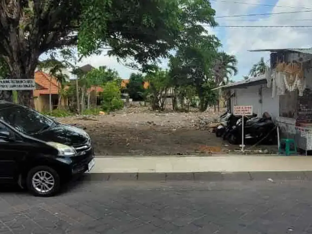 FOR SALE: Tanah Komersial

Lokasi: Padma Legian Jalan Utama - Image 3 of 5