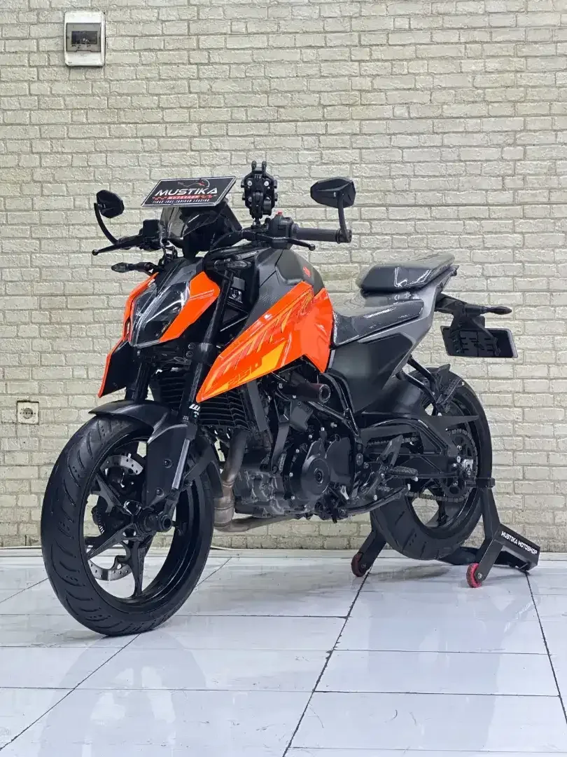 KING OF TORQUE‼️KTM DUKE 250 GEN 3 TH 2025 MULUS LOW MILES - Image 10 of 10