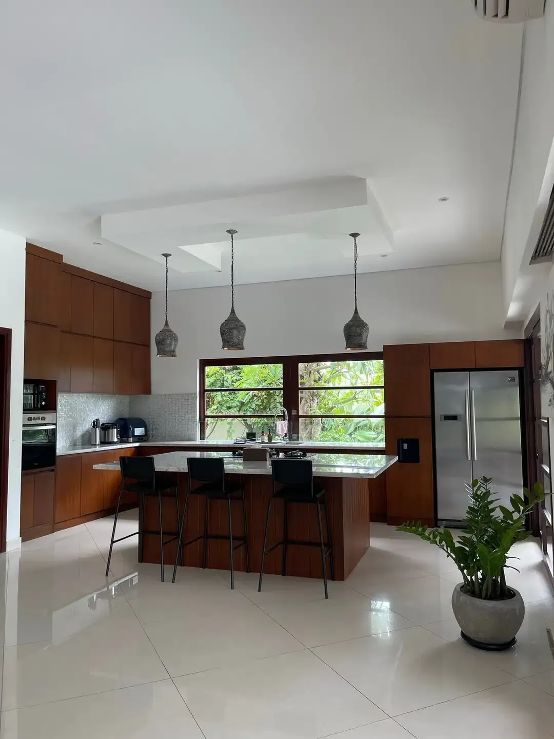 VILLA LUXURY FULLY FURNISHED PIRVAT POOL LOKASI STARTEGIS CANGGU - Image 3 of 10