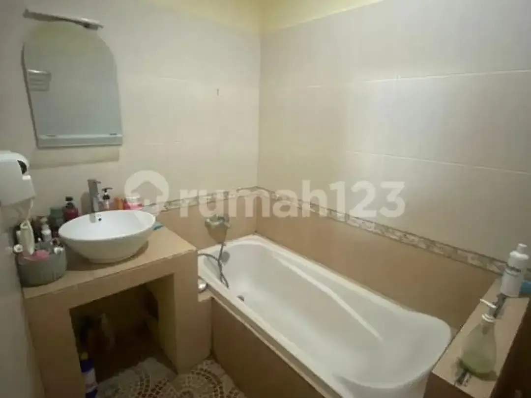 Disewakan Rumah Full Furnished Lingkungan Sejuk - Image 5 of 5