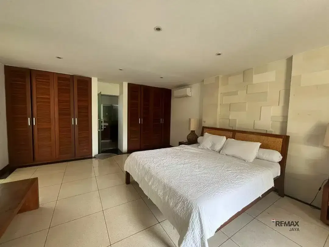 Elegant 3Br Villa For Rent In Jimbaran With Spacious Private Terraces - Image 5 of 10