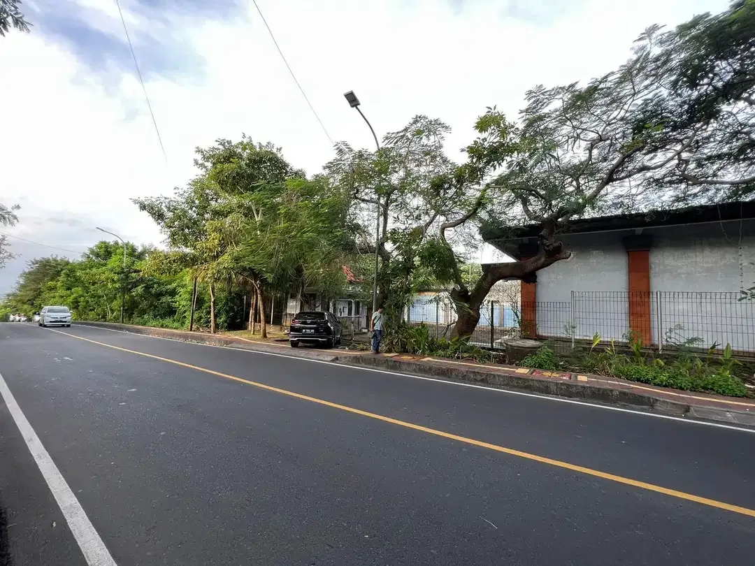 Dijual Tanah di Jalan Utama Uluwatu Jimbaran Dekat Mall Sidewalk - Image 6 of 9